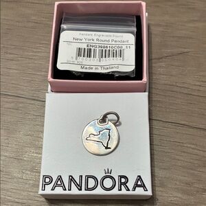 Pandora Silver New York Pendant New